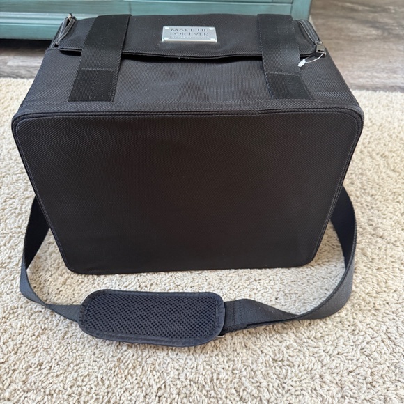 Make Up For Ever Carry Case W/ Strap - Picture 2 of 5